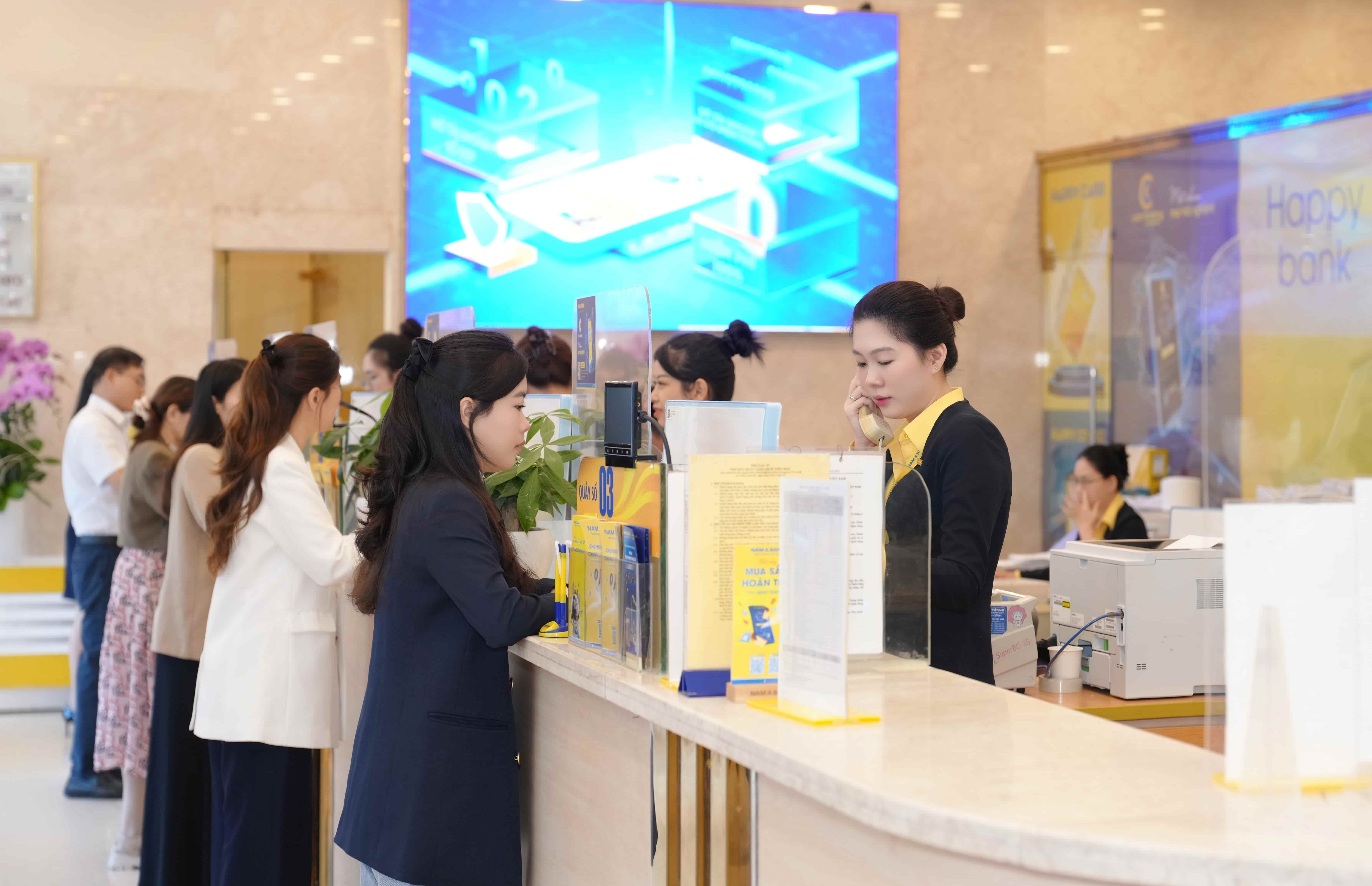 FiinRatings tiếp tục duy trì xếp hạng tín nhiệm Nam A Bank ở mức "A-" với triển vọng xếp hạng ổn định